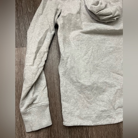 LULULEMON SWEATSHIRT - Picture 3 of 3